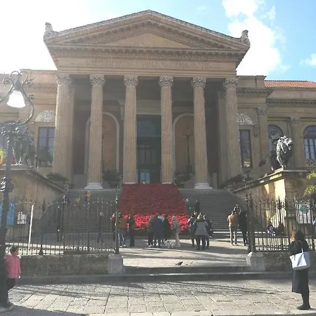 Casa Vacanza Al Massimo 3* Palermo